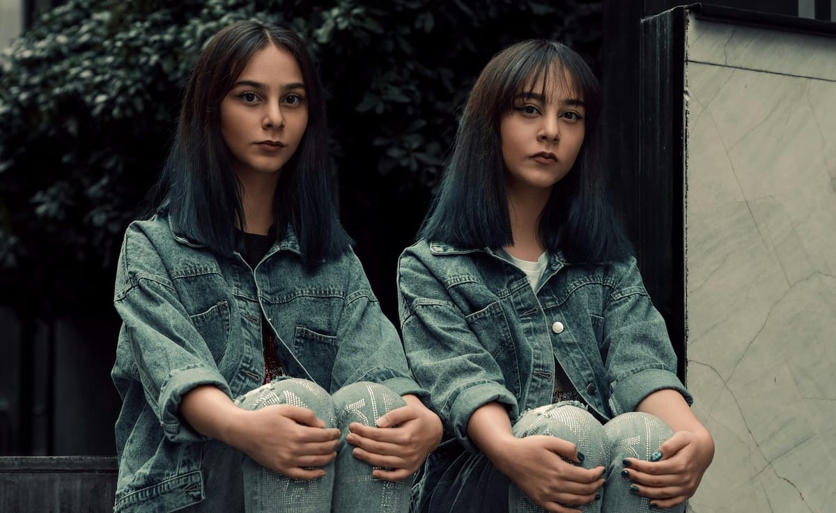 Teenage Twins Named Jane and Jan Totally Appreciate Joke